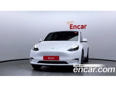 Tesla Model Y 2023 г.