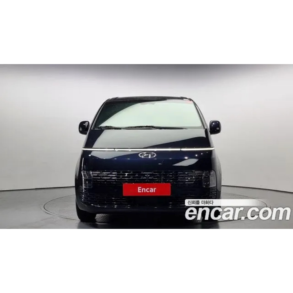 Hyundai Staria 2023 г.
