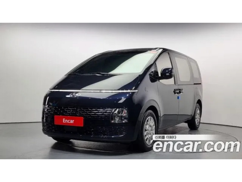 Hyundai Staria 2023 г.