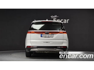KIA Carnival 2023 г.