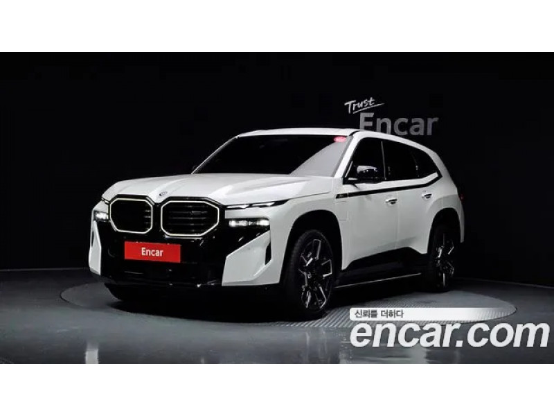 BMW Xm 2023 г.