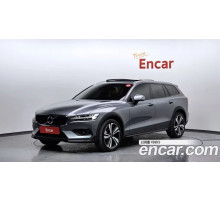 Volvo V60 2020 г.