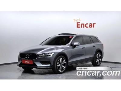 Volvo V60 2020 г.
