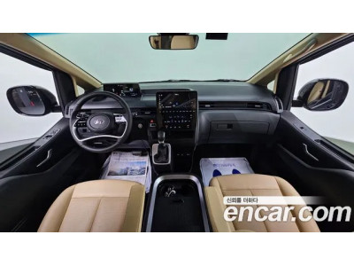 Hyundai Staria 2023 г.