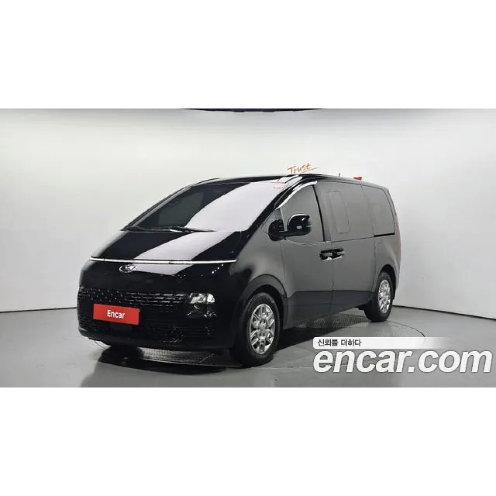 Hyundai Staria 2023 г.