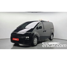 Hyundai Staria 2023 г.