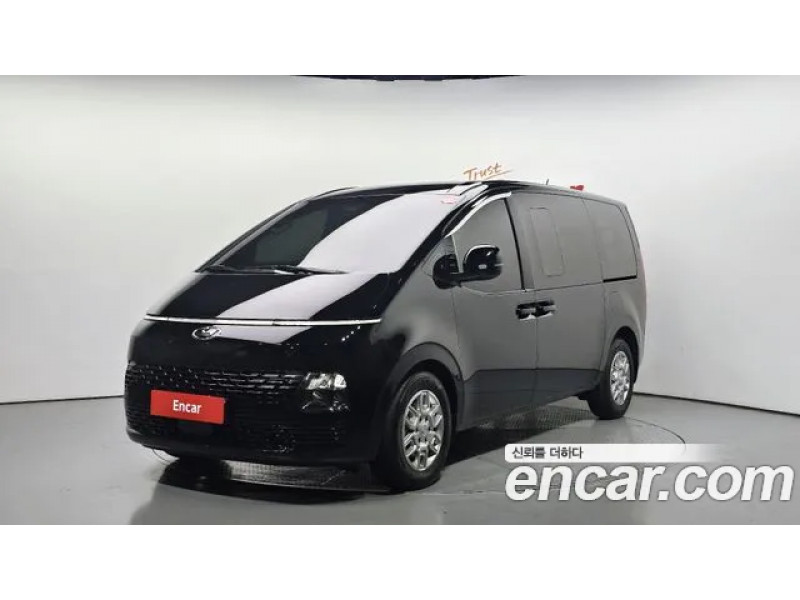 Hyundai Staria 2023 г.