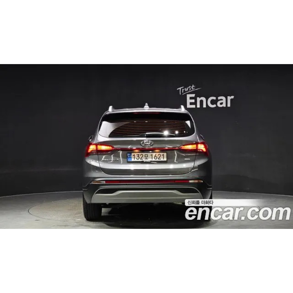 Hyundai Santa Fe 2022 г.