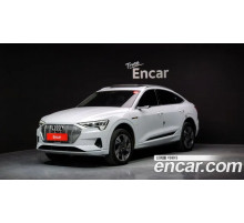 Audi E-tron 2021 г.