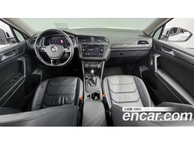 Volkswagen Tiguan 2020 г.