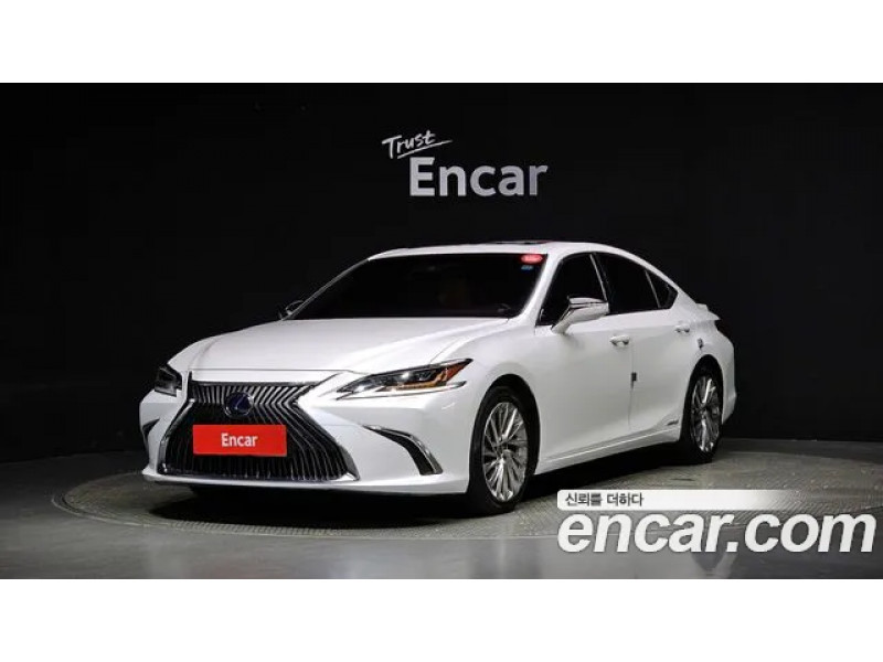 Lexus Is 2020 г.