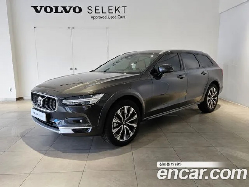 Volvo V90 2023 г.