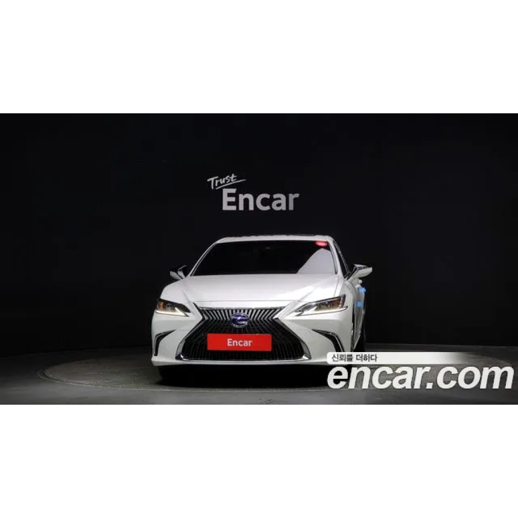 Lexus Is 2020 г.