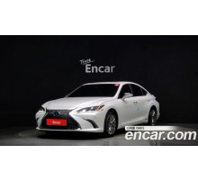 Lexus Is 2020 г.