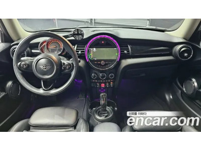 Mini Cooper 2020 г.