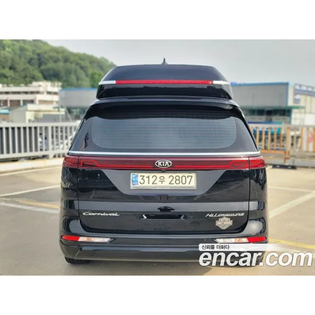 KIA Carnival 2021 г.