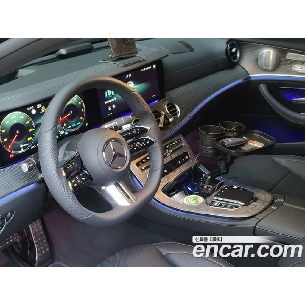 Mercedes Benz E-Class 2022 г.
