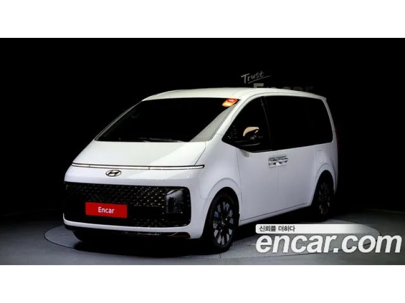 Hyundai Staria 2023 г.