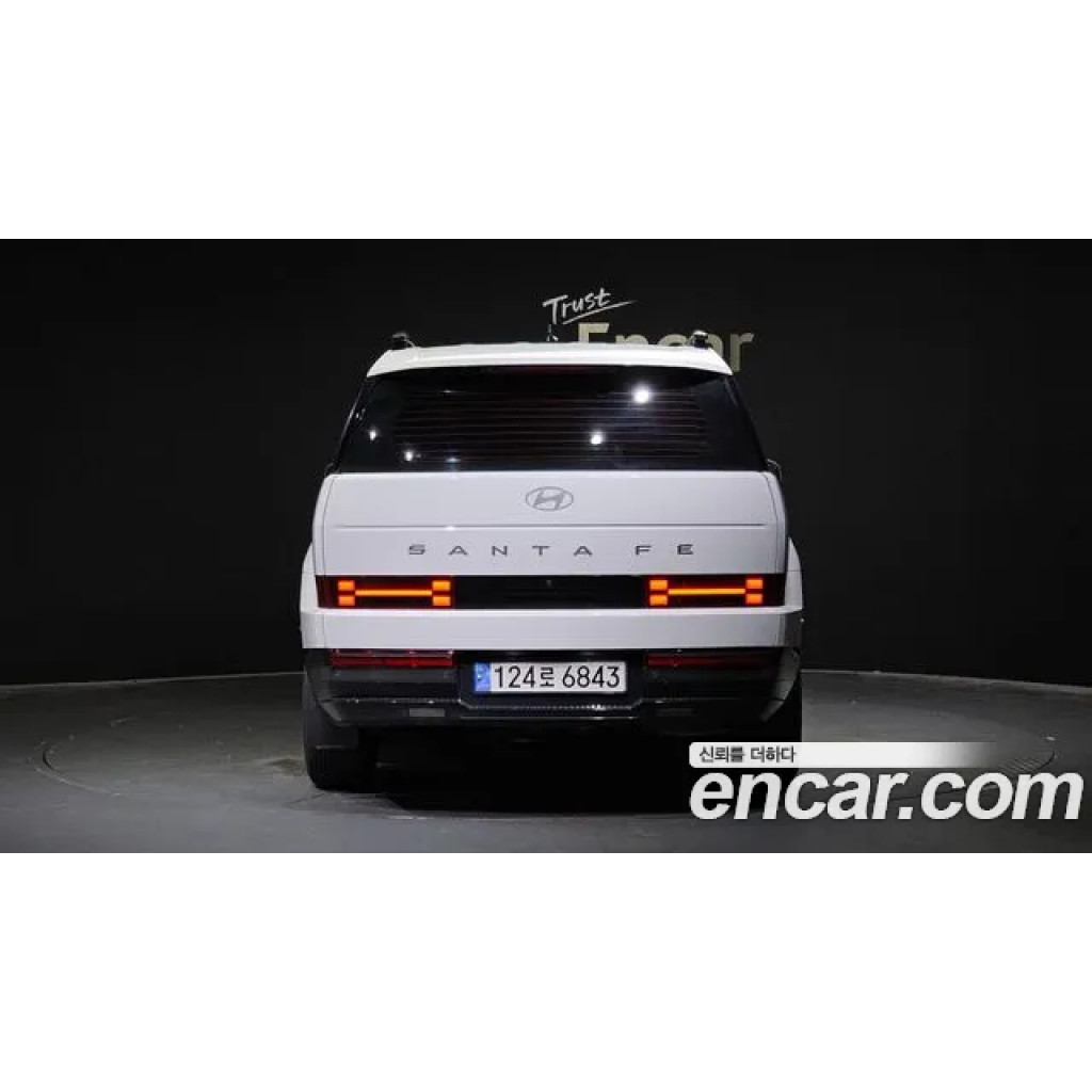 Hyundai Santa Fe 2024 г.