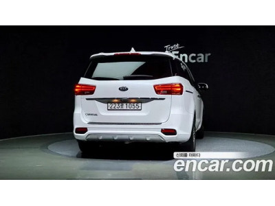 KIA Carnival 2020 г.