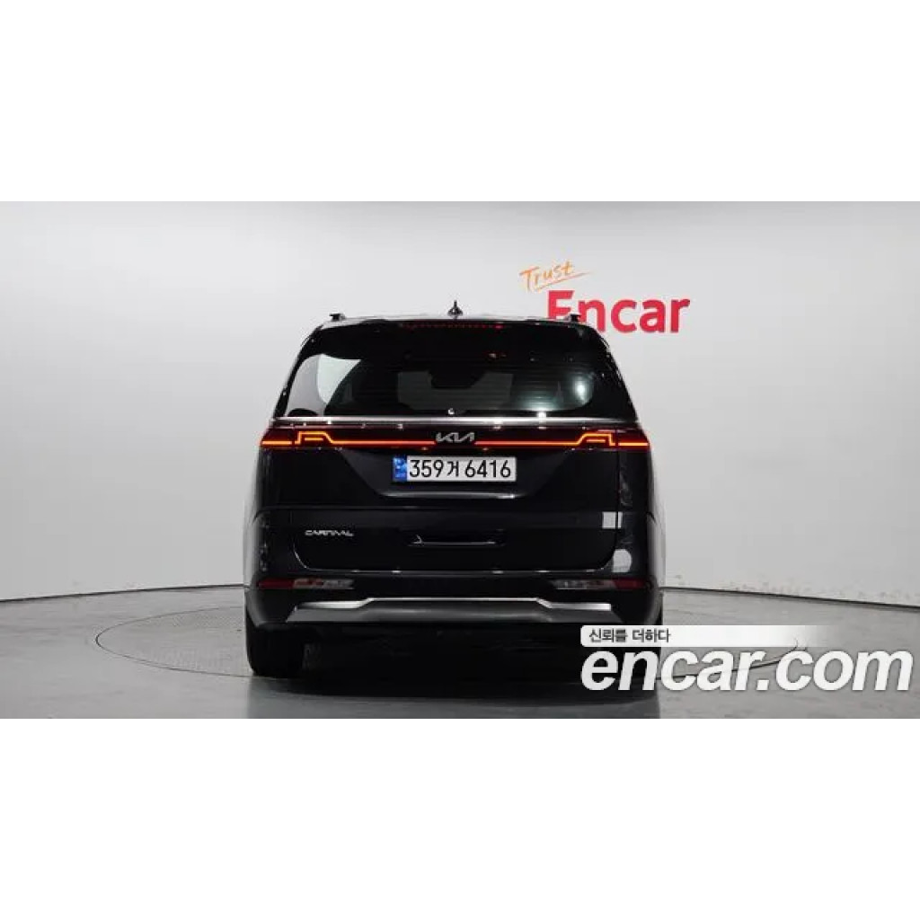 KIA Carnival 2023 г.