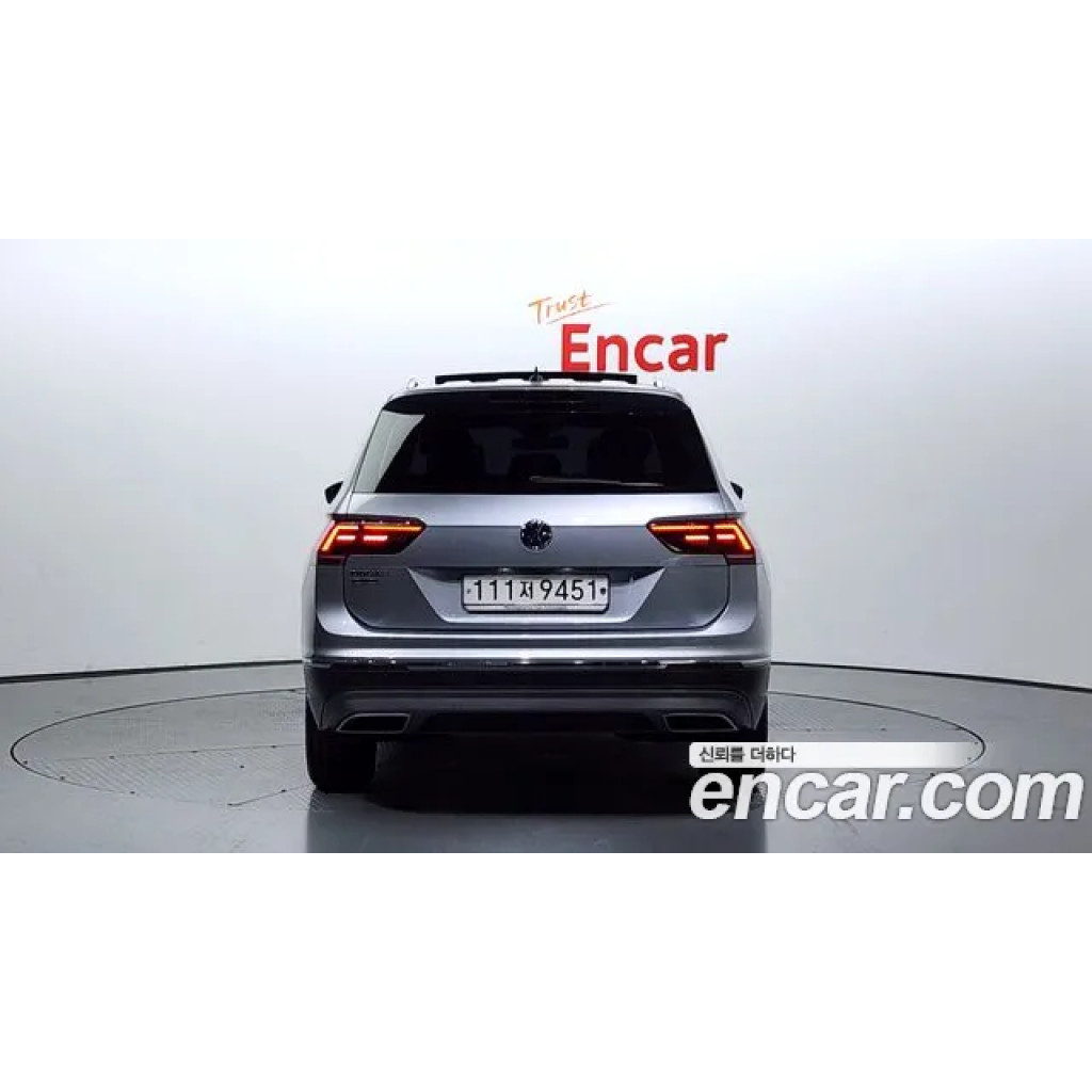 Volkswagen Tiguan 2020 г.