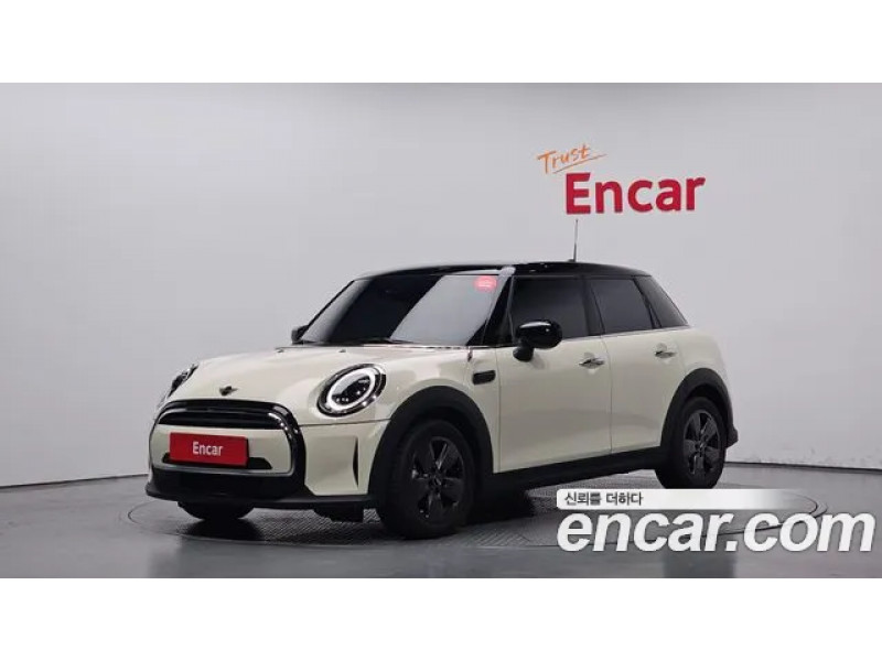 Mini Cooper 2023 г.