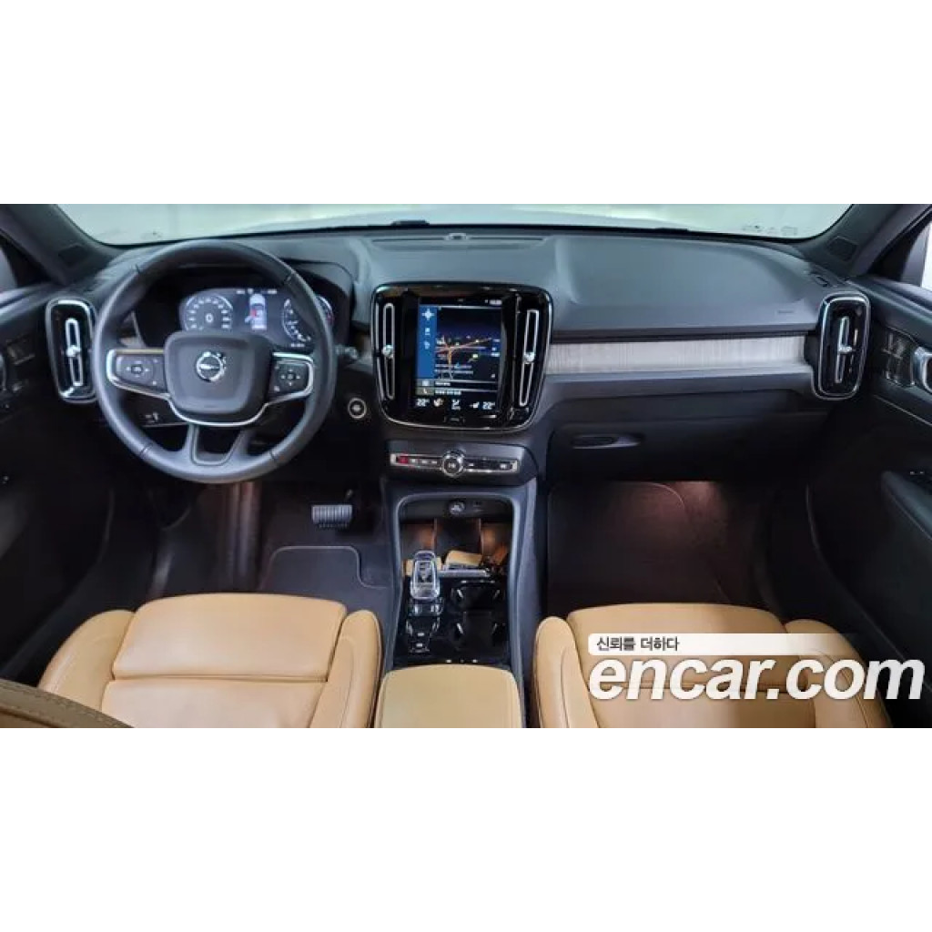 Volvo XC40 2020 г.