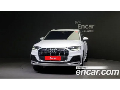Audi Q7 2022 г.