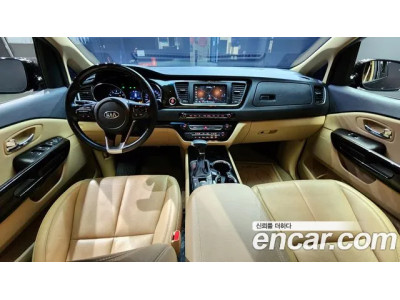 KIA Carnival 2020 г.