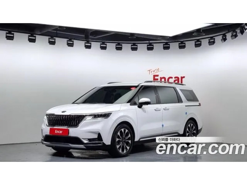 KIA Carnival 2021 г.