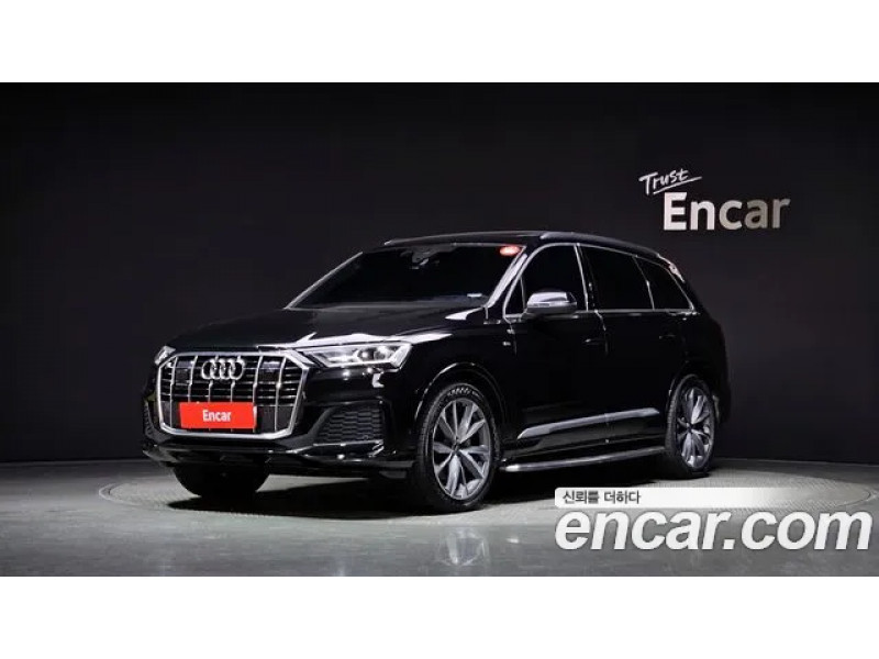 Audi Q7 2022 г.