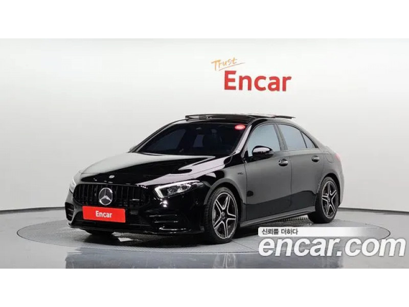 Mercedes Benz A-Class 2023 г.