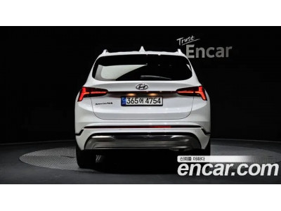 Hyundai Santa Fe 2022 г.