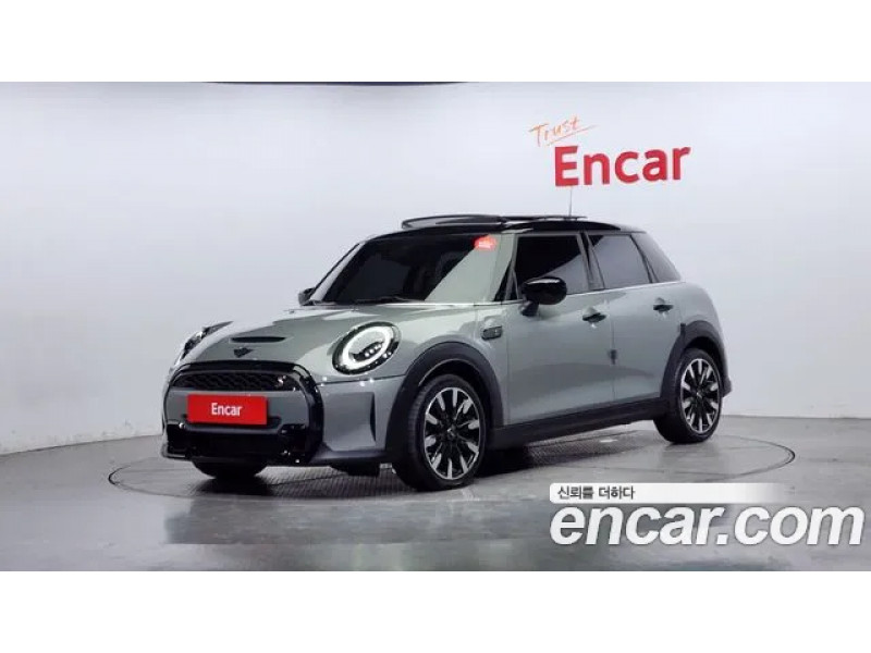 Mini Cooper 2022 г.