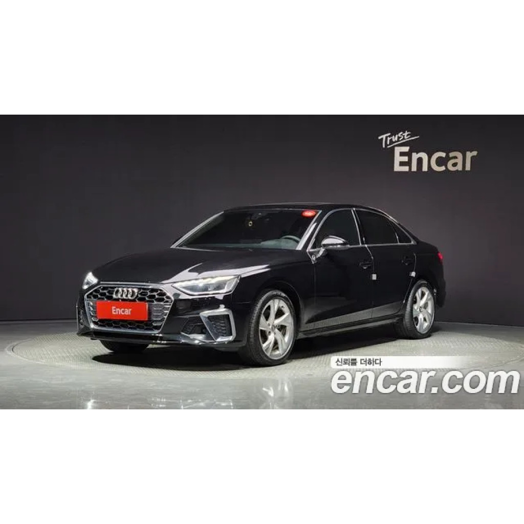 Audi A4 2021 г.
