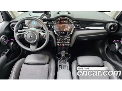 Mini Cooper 2022 г.