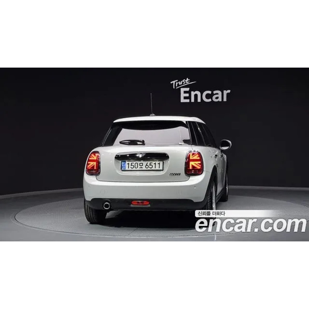 Mini Cooper 2021 г.