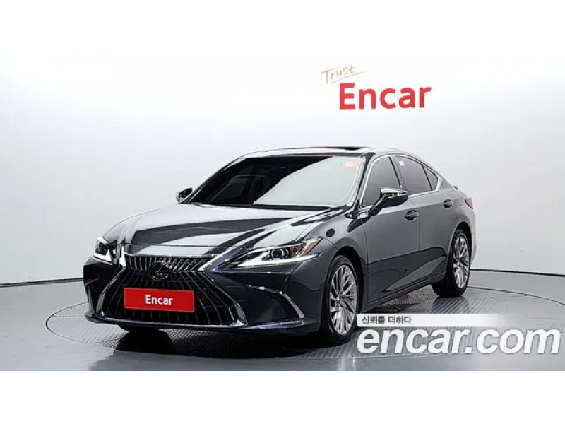 Lexus Is 2023 г.