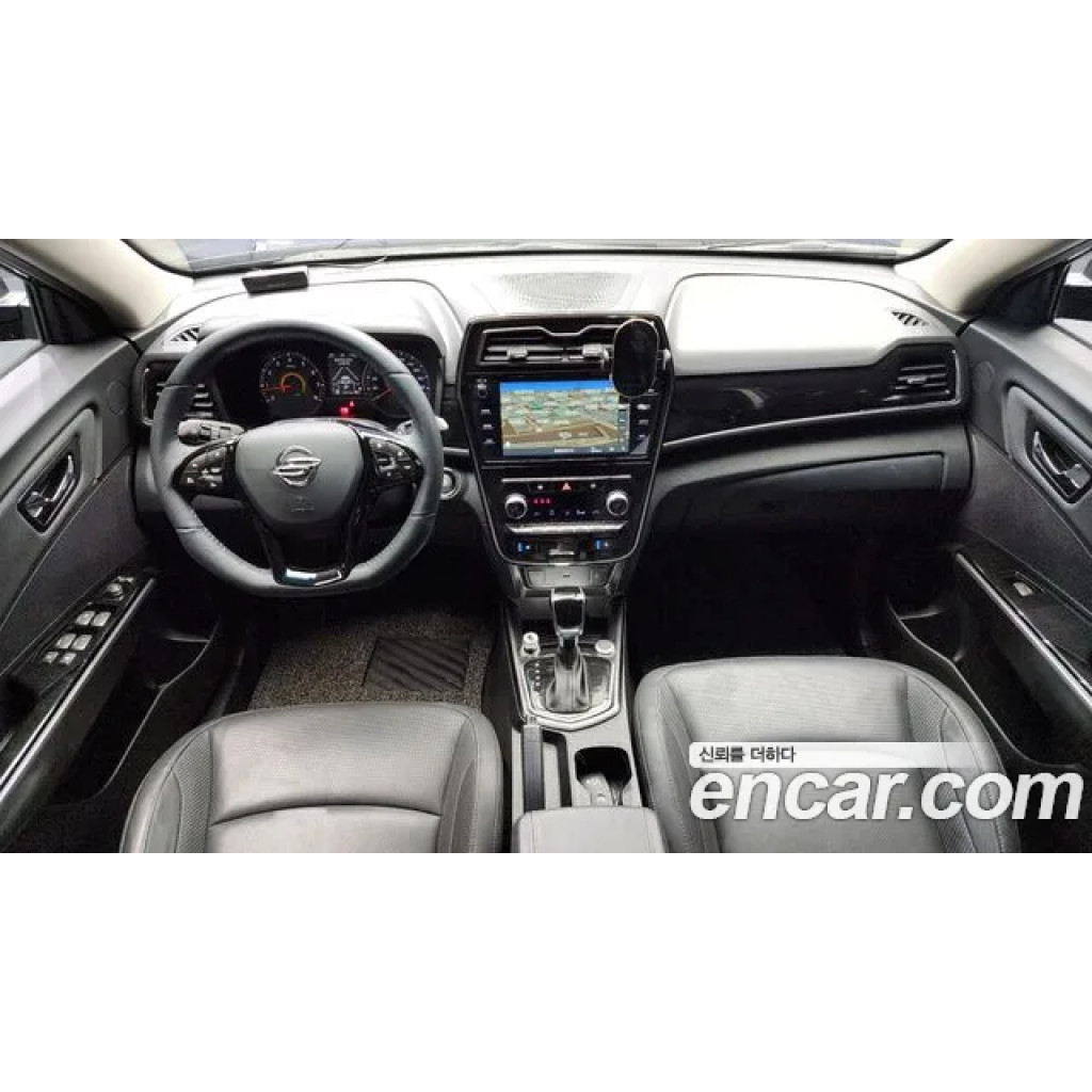 KG Mobility (Ssangyong) Tivoli 2023 г.