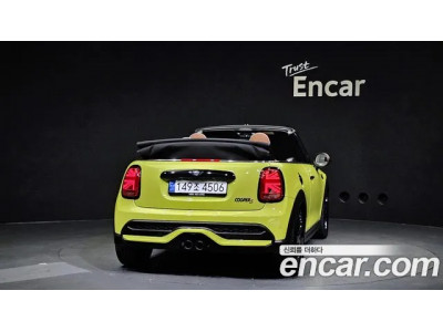 Mini Cooper Convertible 2022 г.