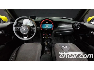 Mini Cooper 2023 г.