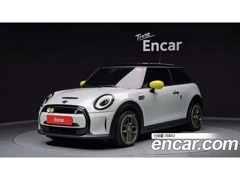 Mini Cooper 2023 г.